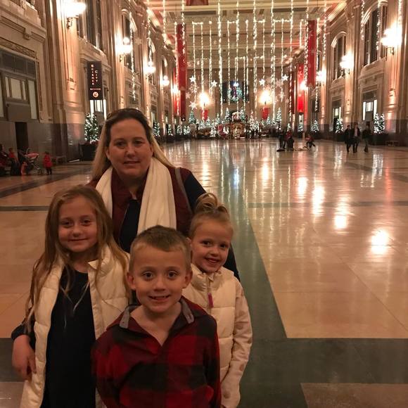 Meet your Posher, Kristen - Picture 1 of 1